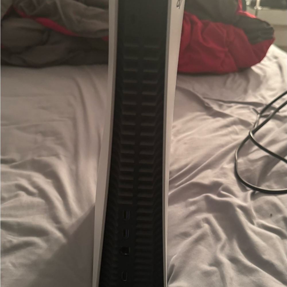Ps5 disc version - Picture 2 of 8